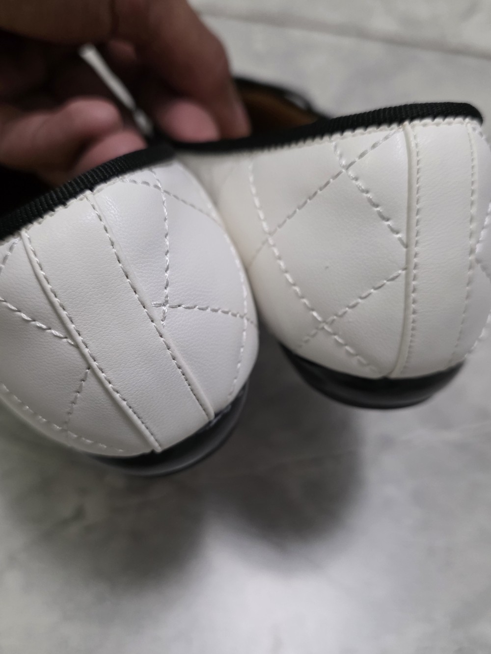 Chanel Coco Beach White Quilted Ballet Flats EU 37, No Box - Picture 4 of 10